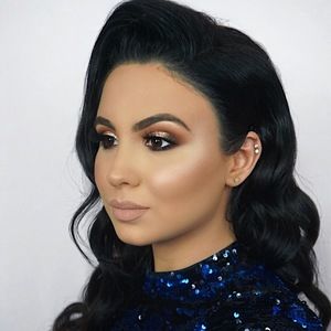 Meet your Posher, Sella